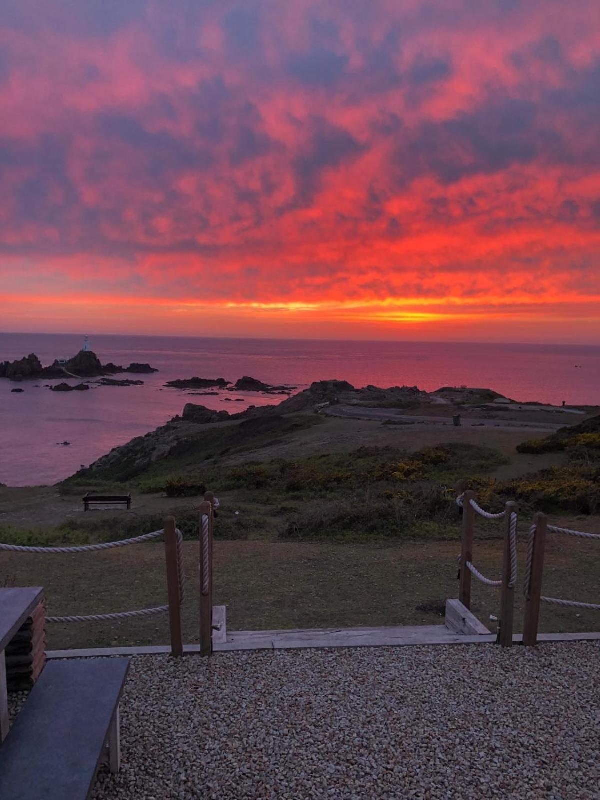 Corbiere Phare Apartments Сент-Брелад Экстерьер фото